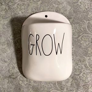 2/20🌼 RAE DUNN GROW wall hanging planter